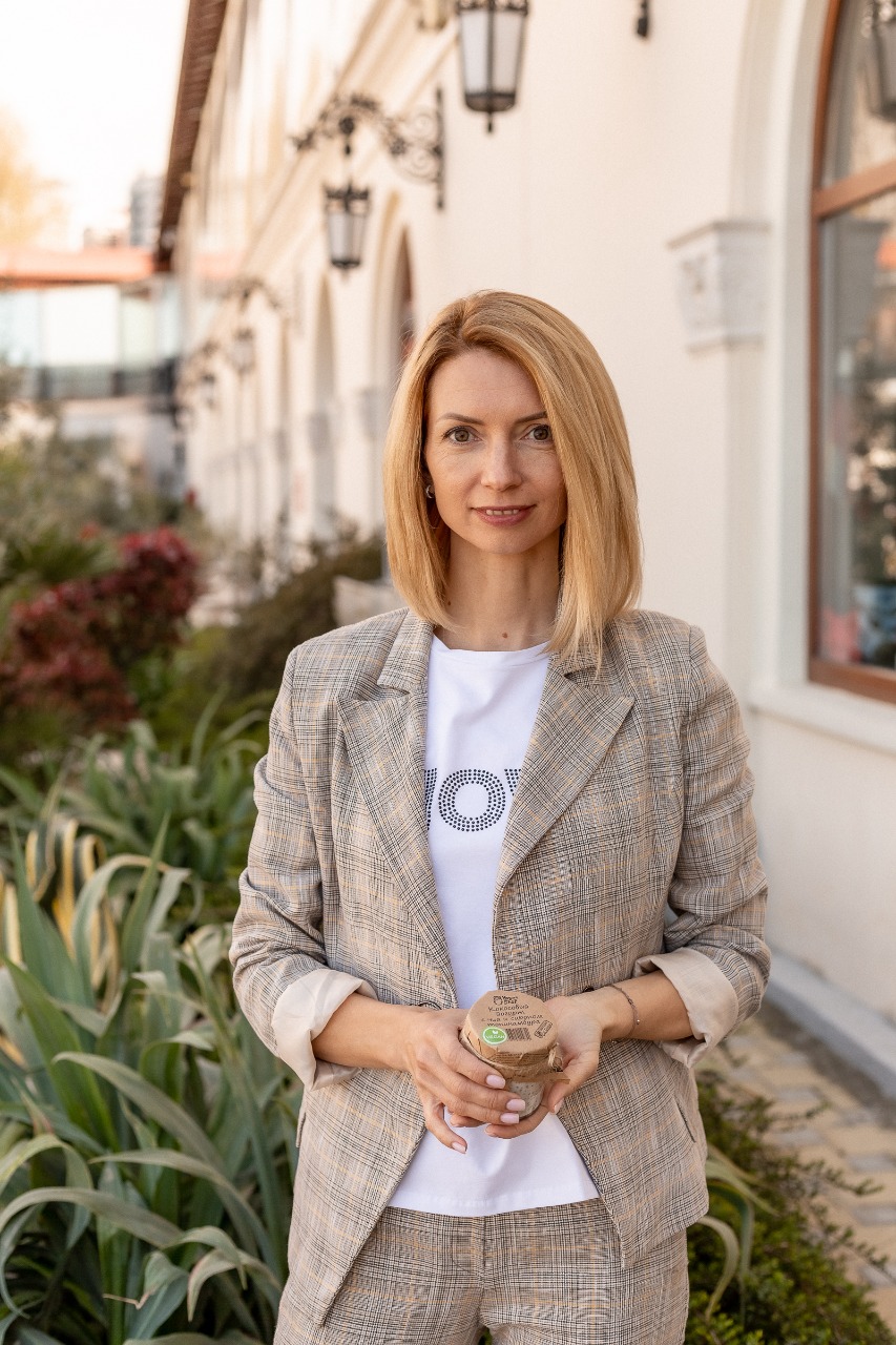 Анна Литвинова